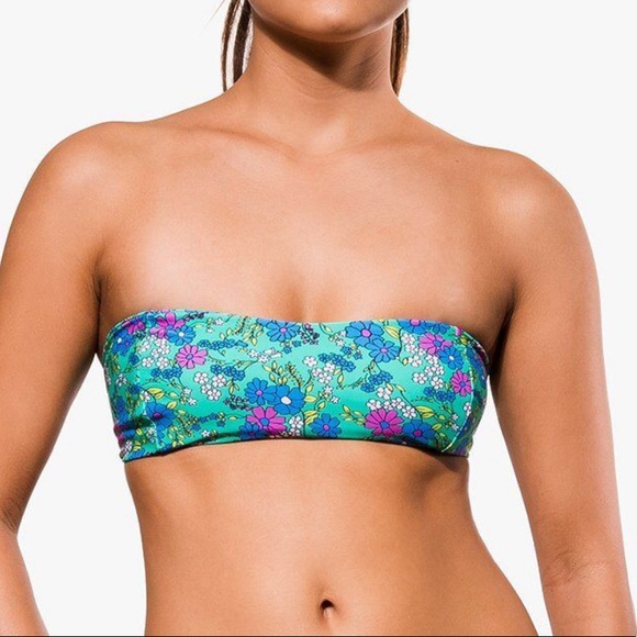 Other - Blackbough bikini top Small